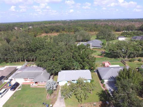 A home in WINTER HAVEN