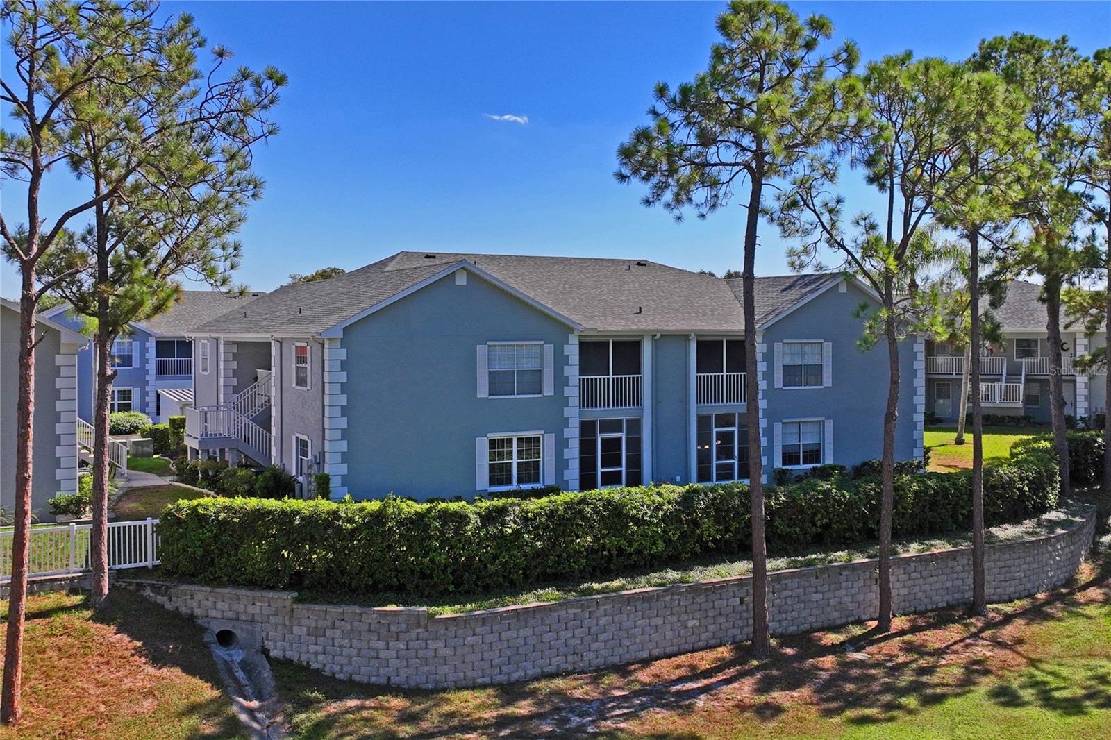 HILLSIDE CONDO - Residential
