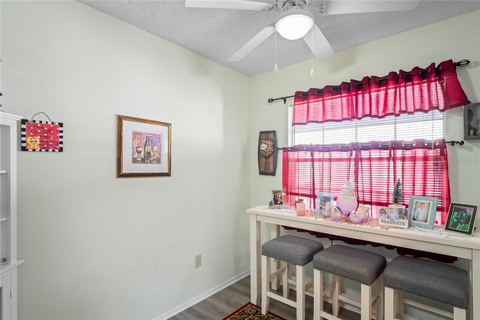 HILLSIDE CONDO - Residential