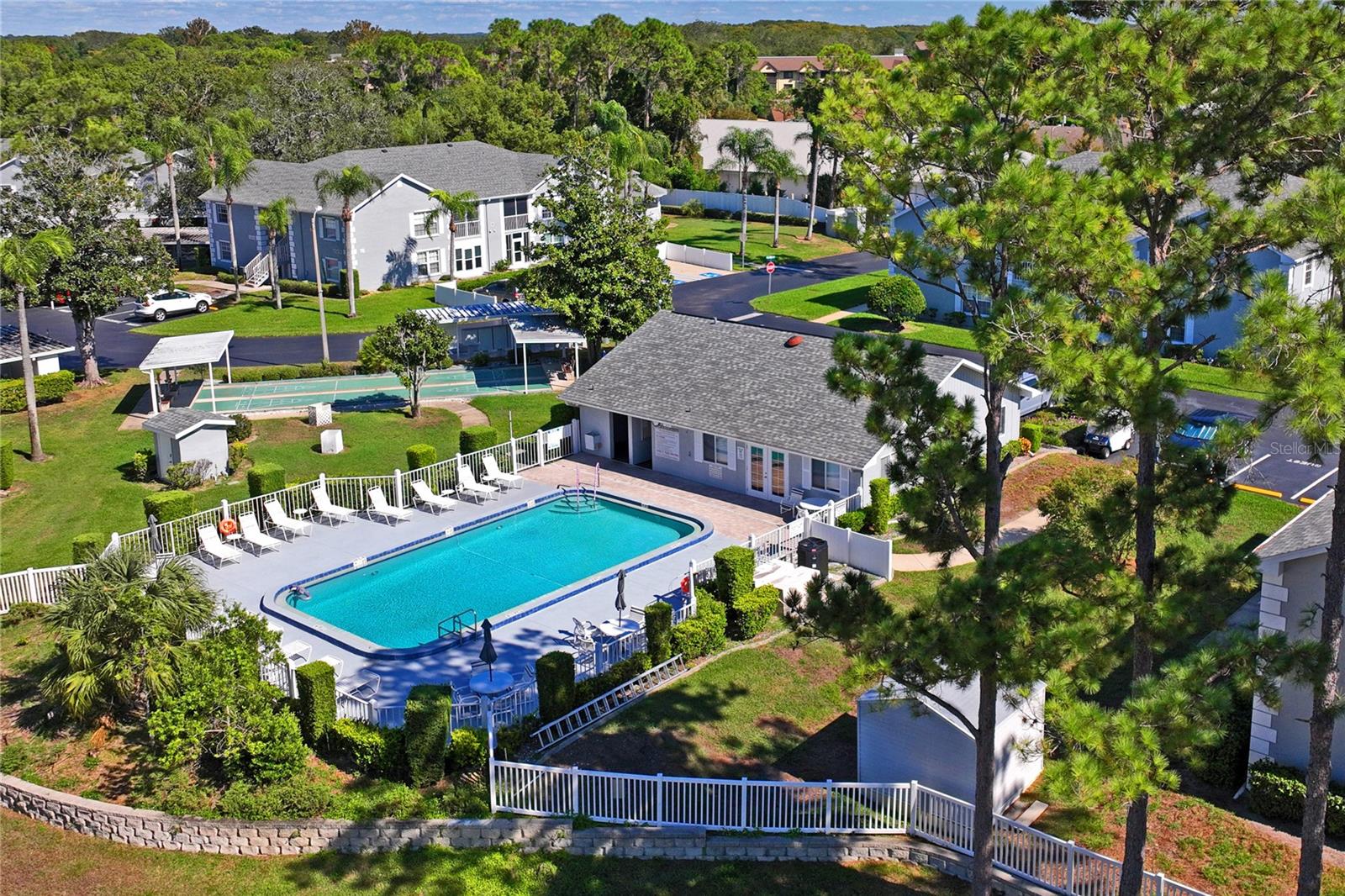 HILLSIDE CONDO - Residential