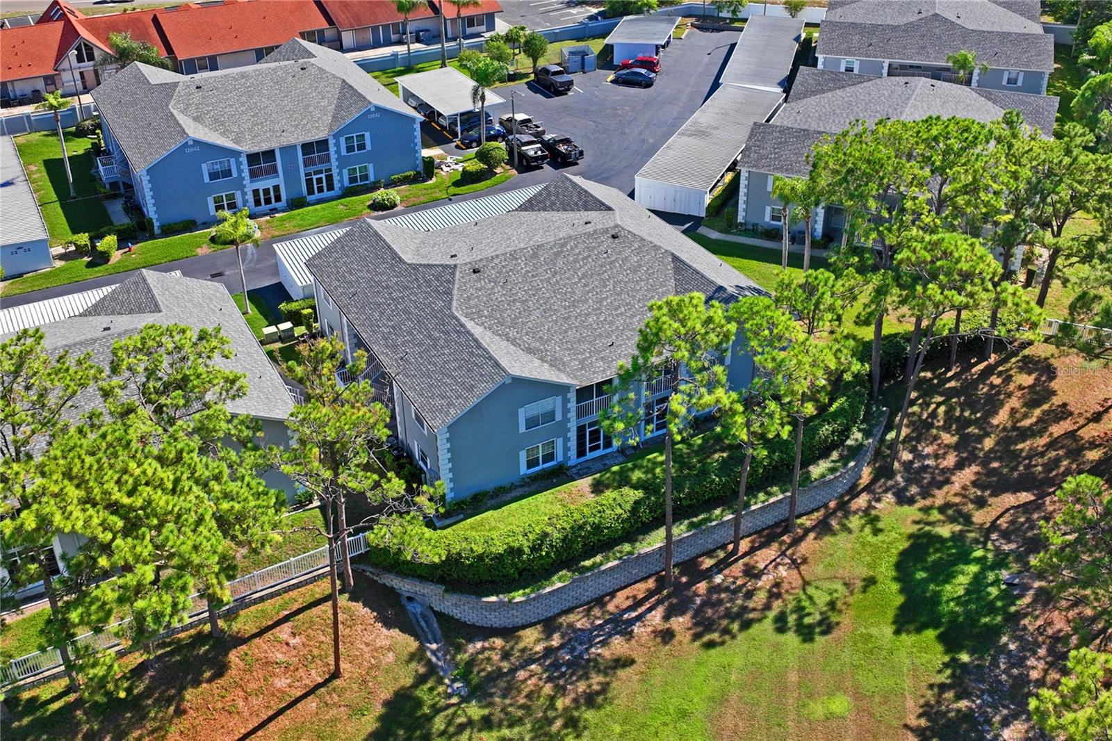 HILLSIDE CONDO - Residential