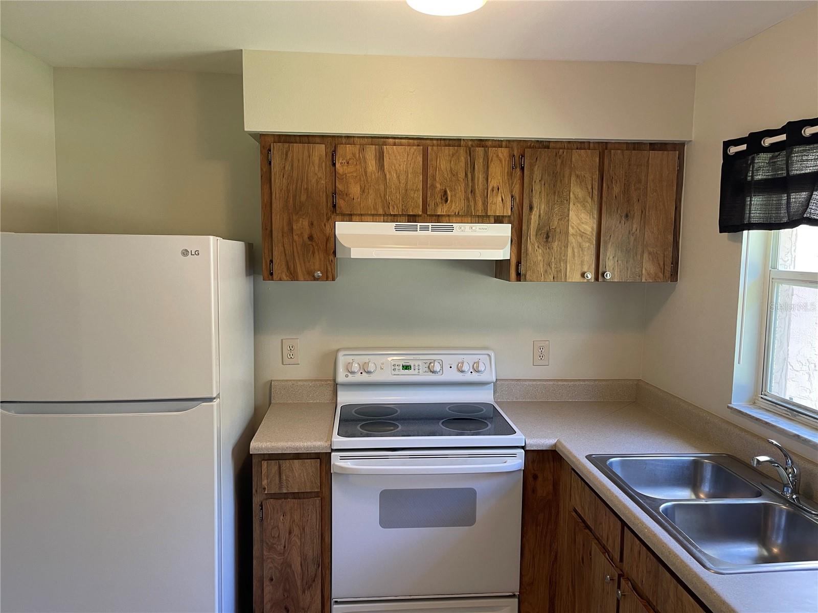 MACKEY GROVE - Residential Lease