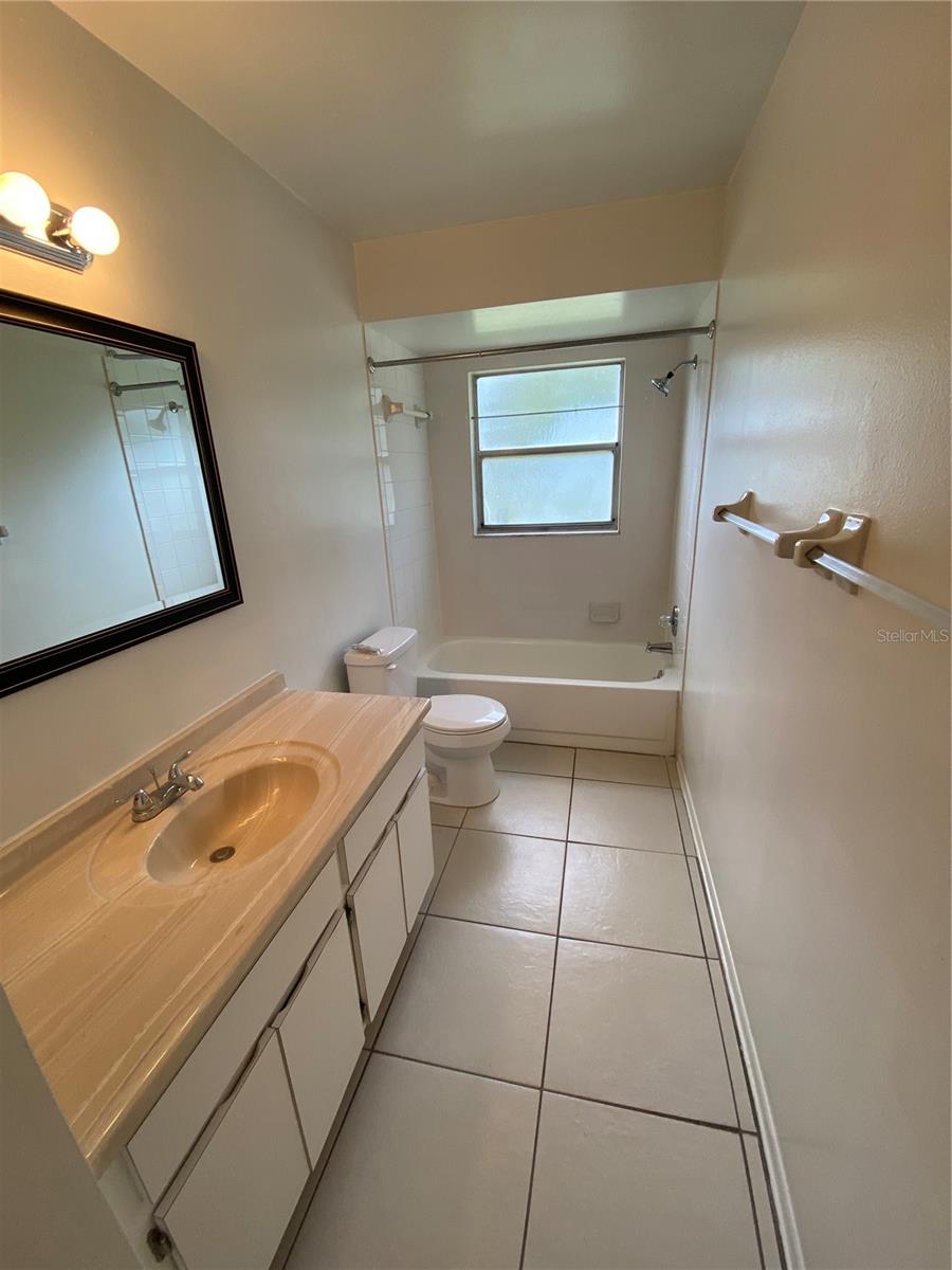 MACKEY GROVE - Residential Lease