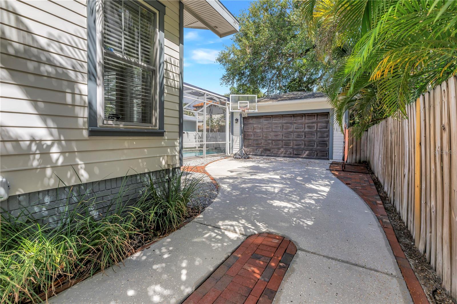 BROBSTON FENDIG & CO HALF WA - Residential