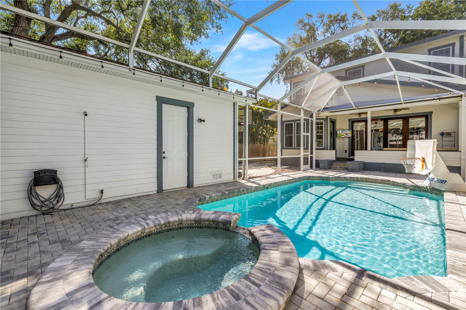 BROBSTON FENDIG & CO HALF WA - Residential