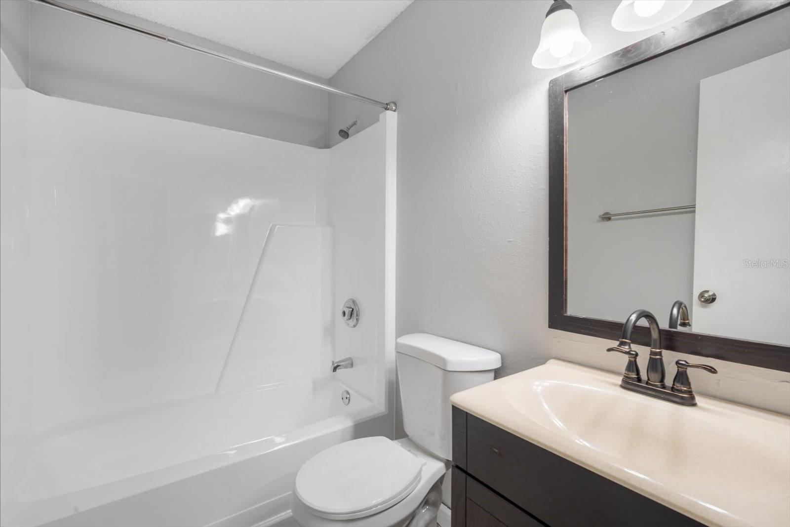 THE HAMPTONS AT BRANDON A CONDO - Residential