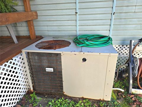 Tiny photo for 920 Cr 452a, Lake Panasoffkee, FL 33538 (MLS # OM715637)