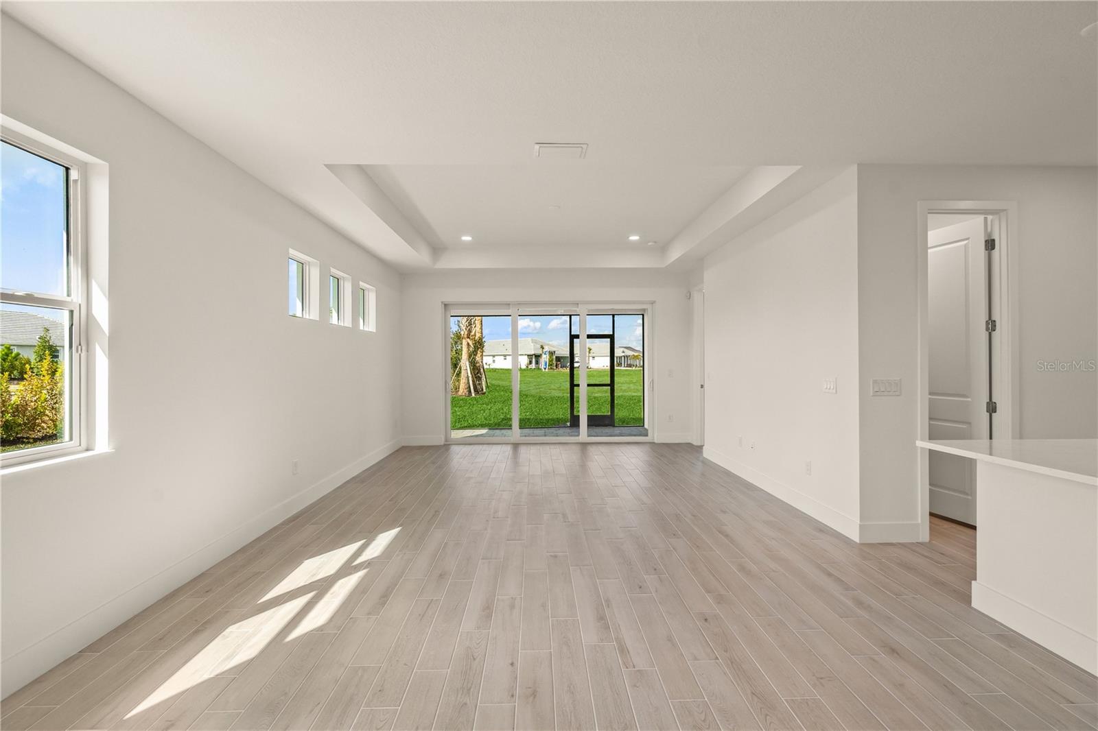 SHELLSTONE AT WATERSIDE - Residential