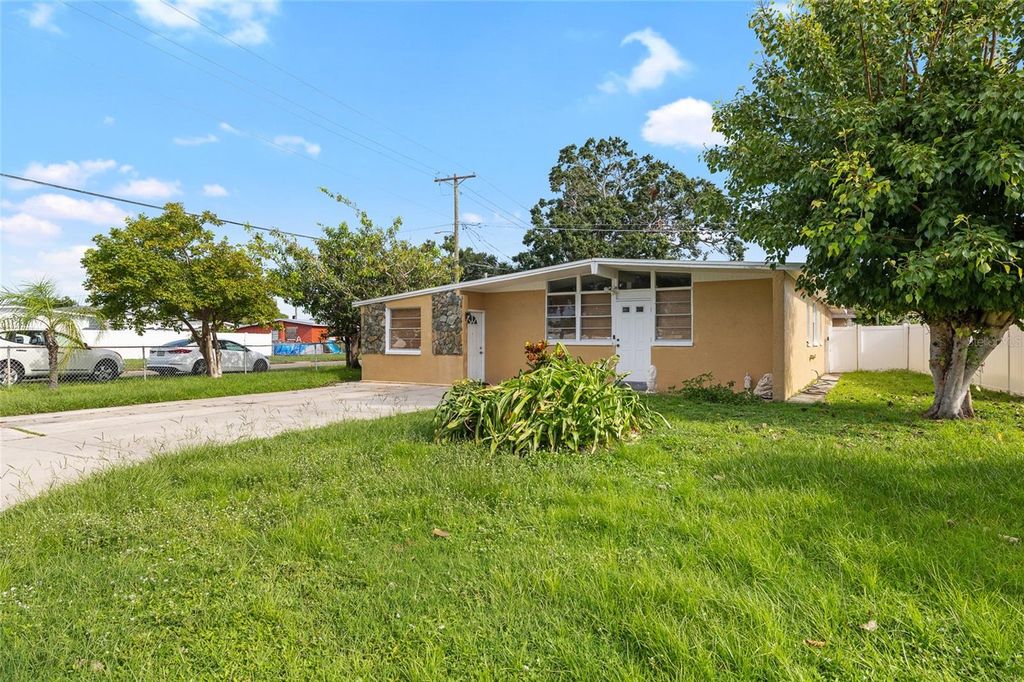 Photo of 4417 W Paris Street, Tampa, FL 33614 (MLS # TB8423593)