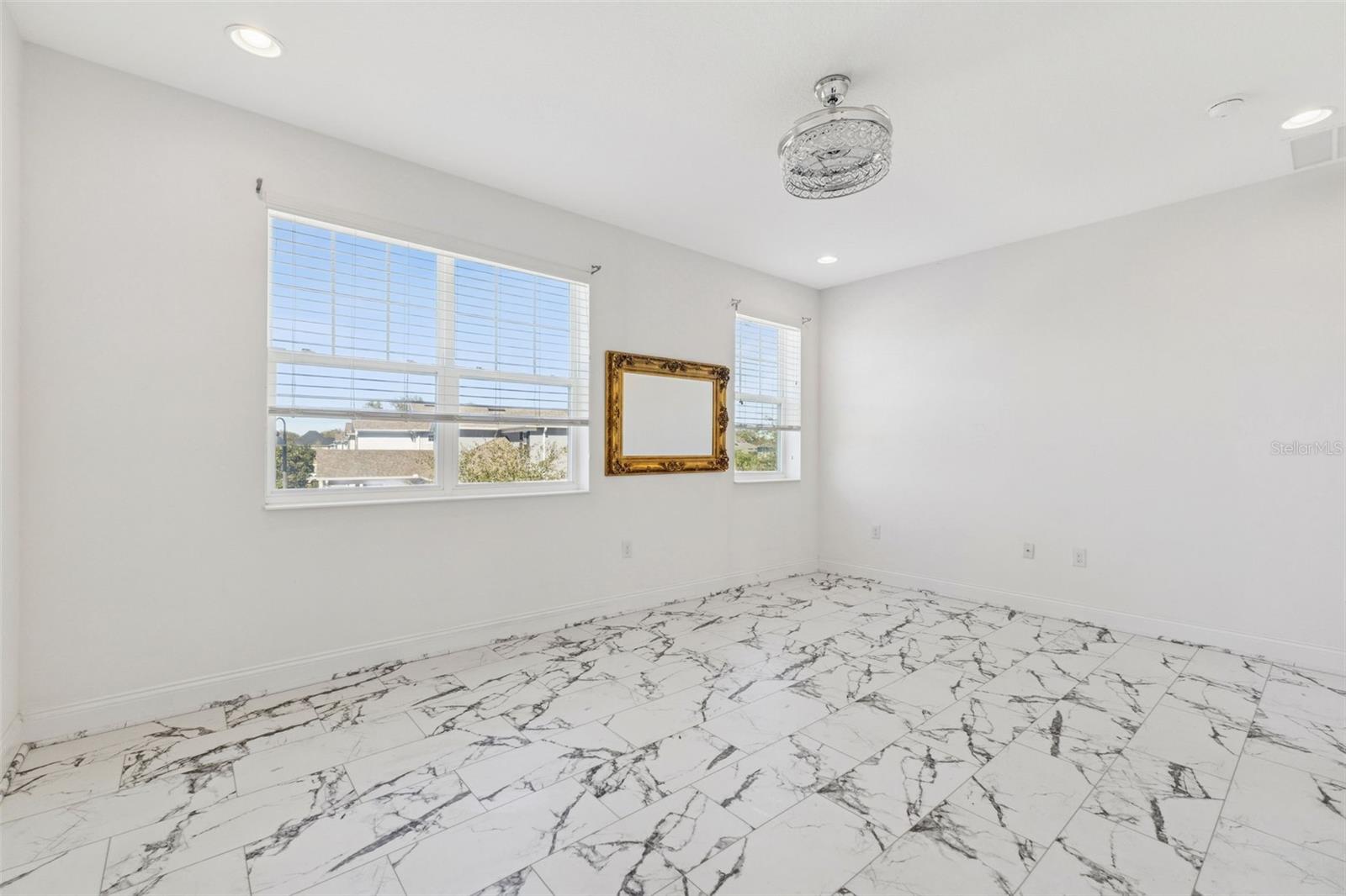 HERITAGE/PLANT STREET - Residential