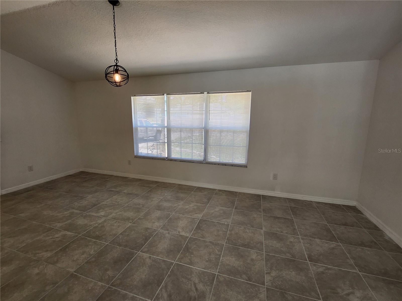 SILVER SPGS SHORES - Residential Lease