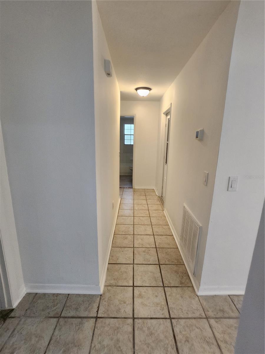 SILVER SPGS SHORES - Residential Lease