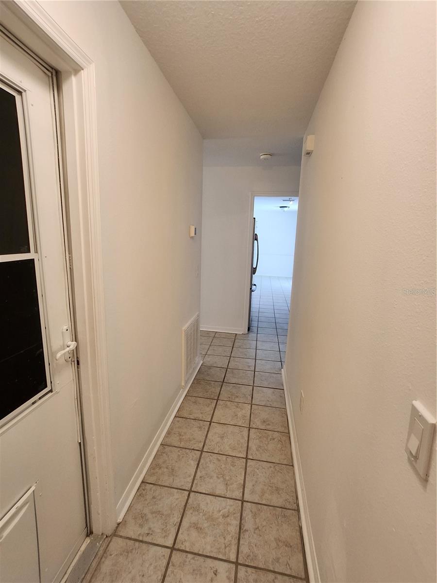 SILVER SPGS SHORES - Residential Lease