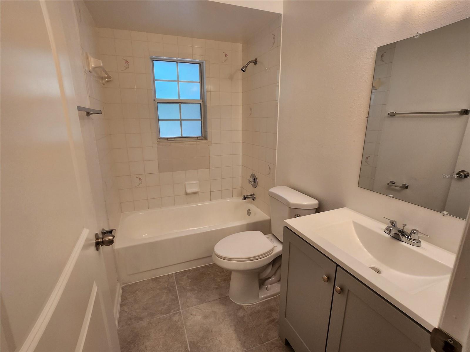 SILVER SPGS SHORES - Residential Lease