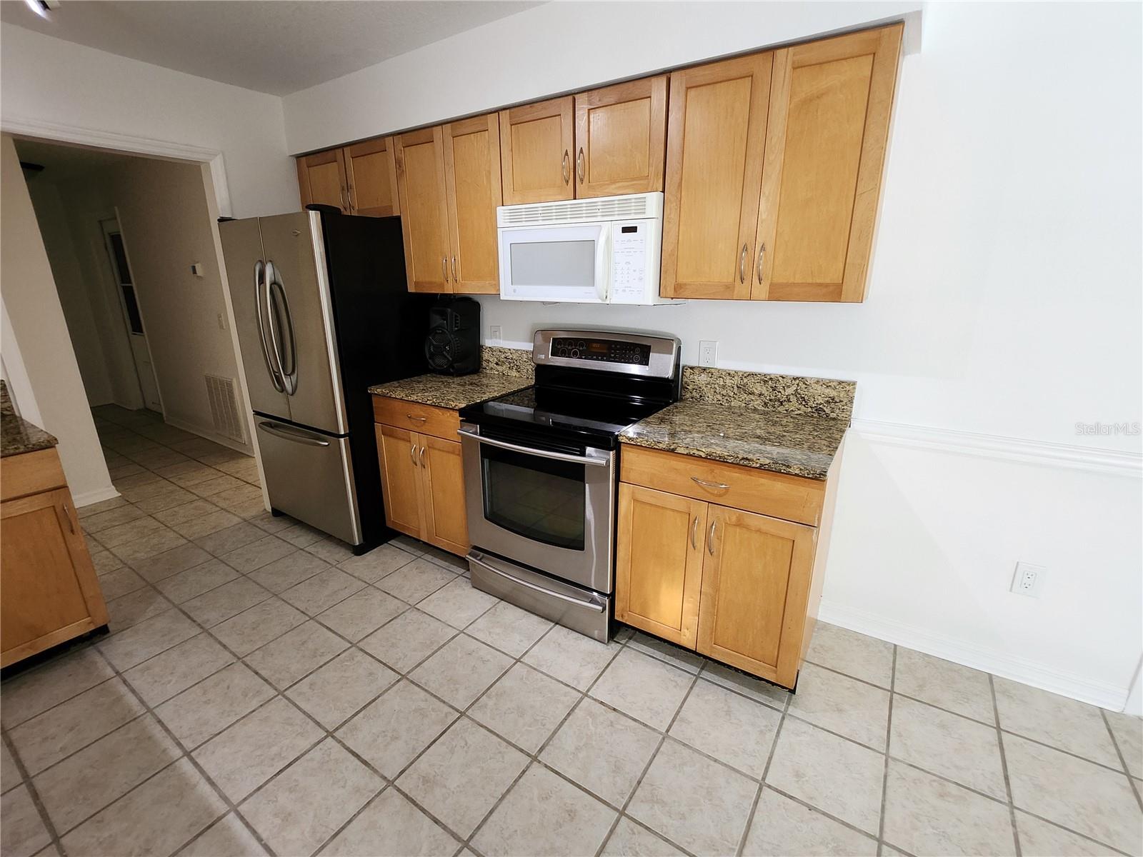 SILVER SPGS SHORES - Residential Lease