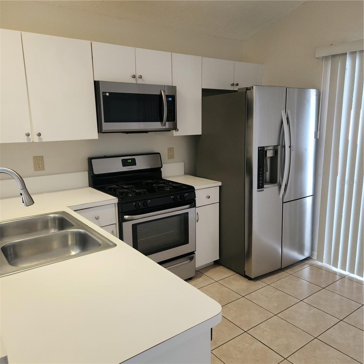 WESLEY POINTE PH 2 & 3 - Residential Lease