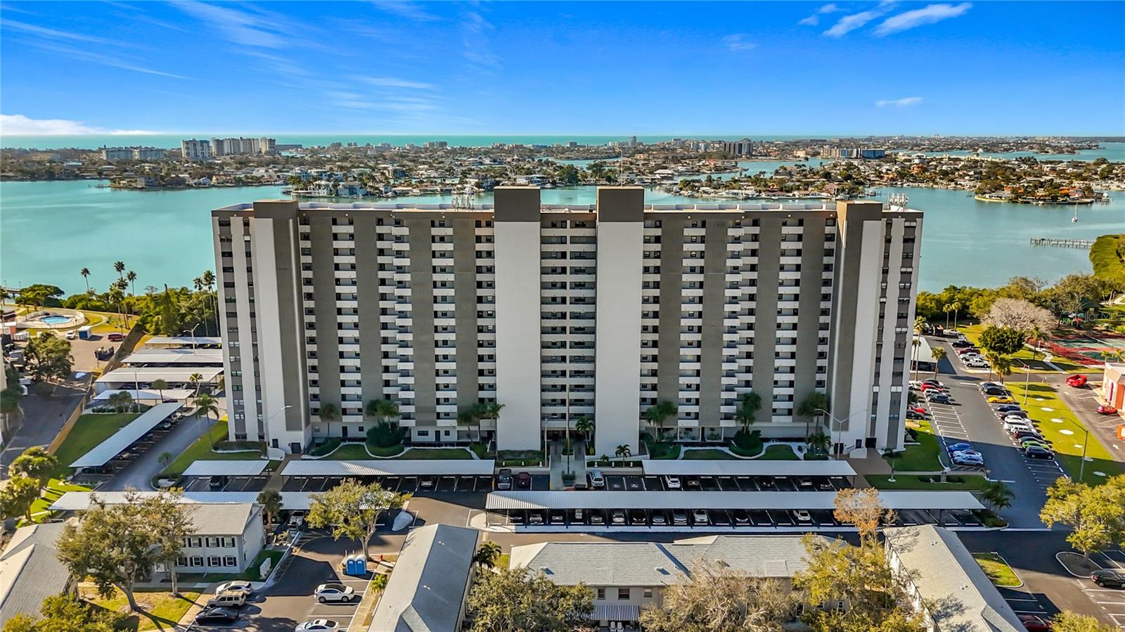 CHATEAU TOWER CONDO - Residential