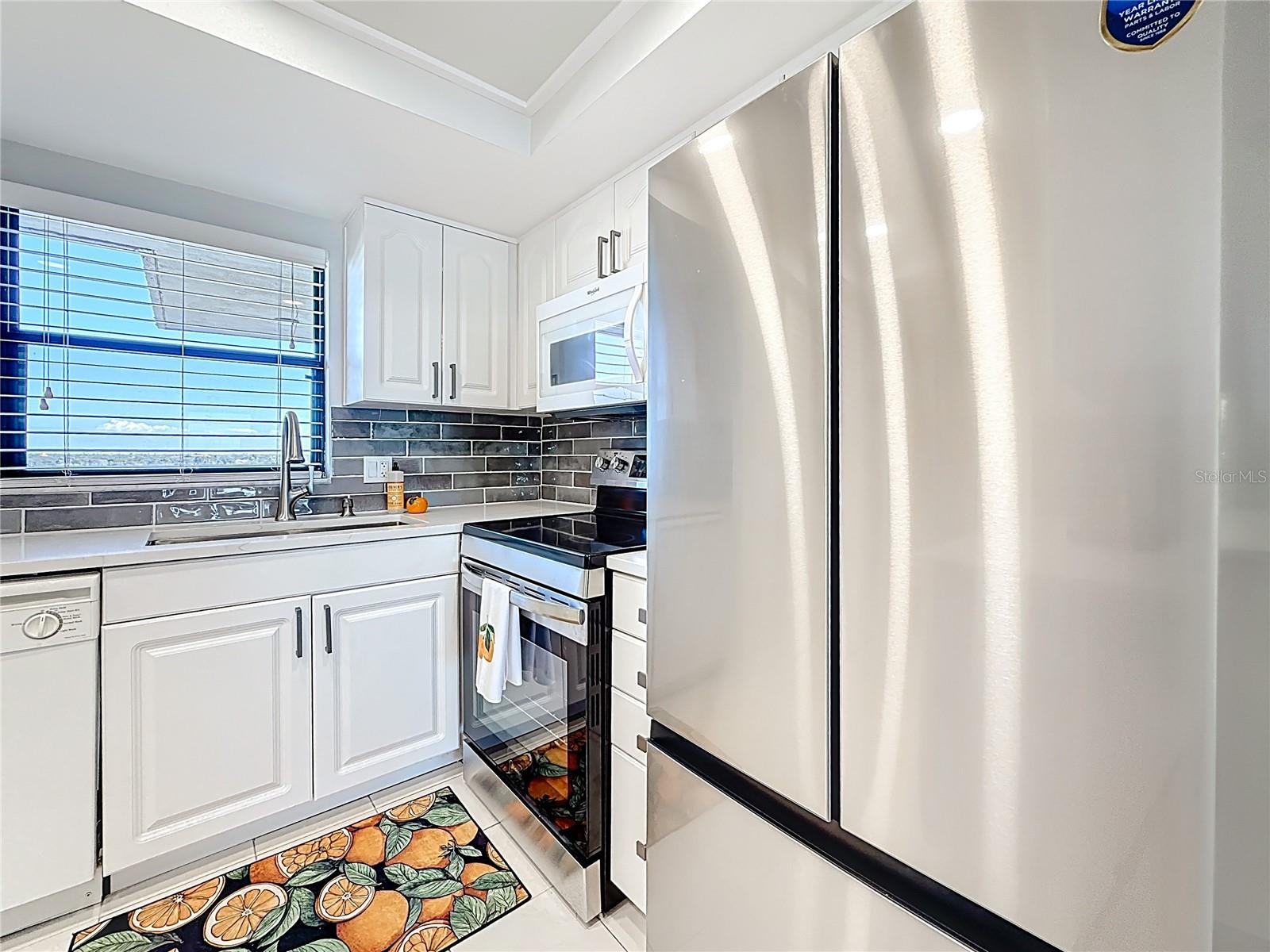 CHATEAU TOWER CONDO - Residential