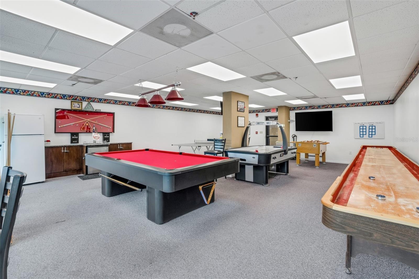 CHATEAU TOWER CONDO - Residential