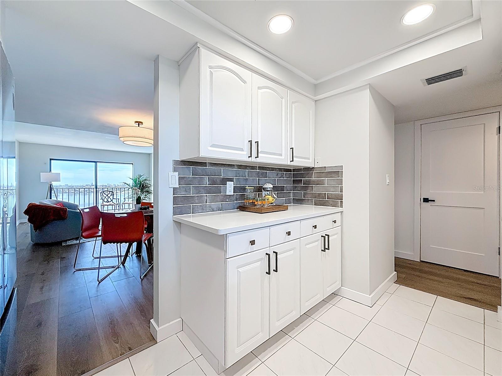 CHATEAU TOWER CONDO - Residential