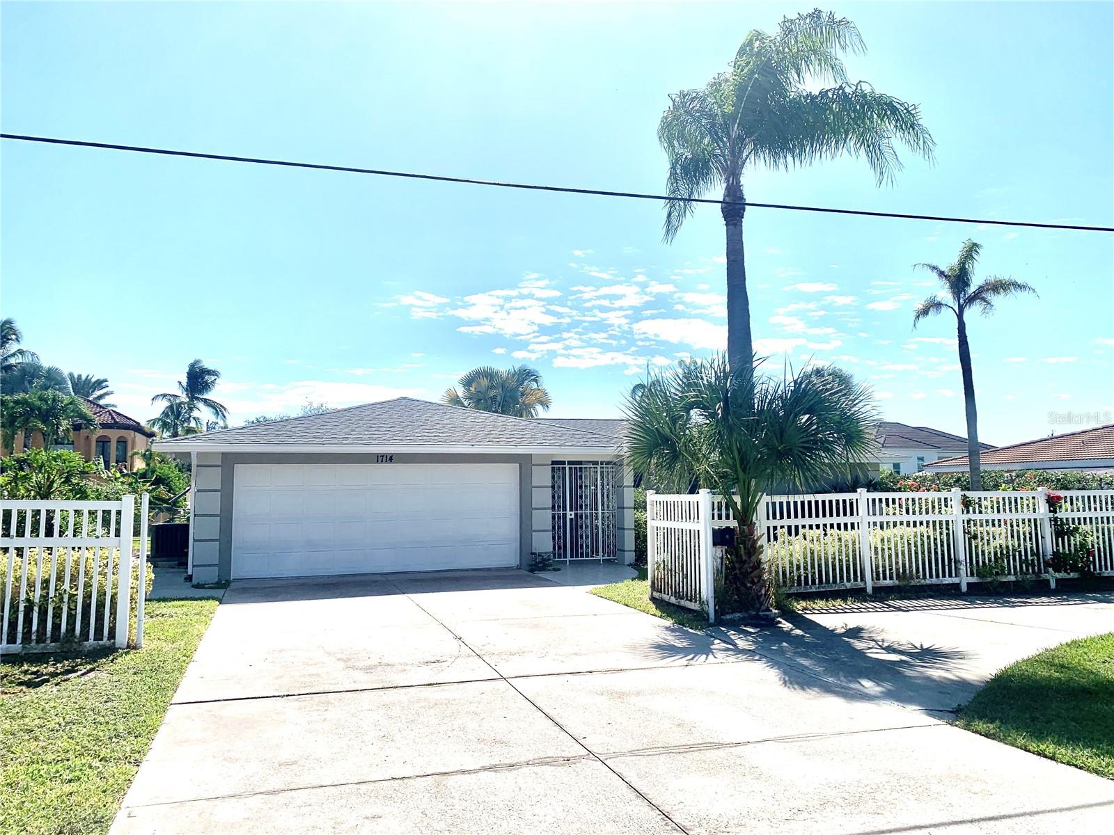 AQUALANE ESTATES 1ST - Residential Lease