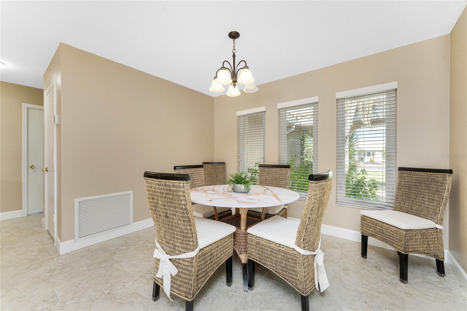 ENGLEWOOD ISLES SUB - Residential