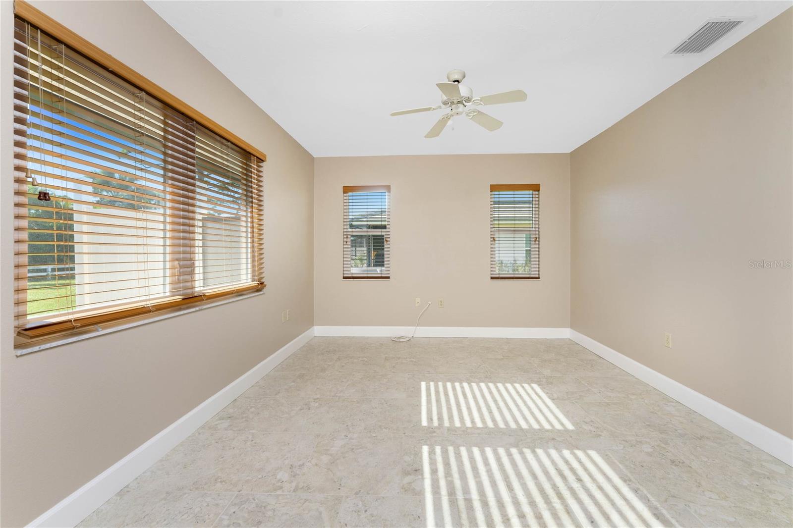 ENGLEWOOD ISLES SUB - Residential