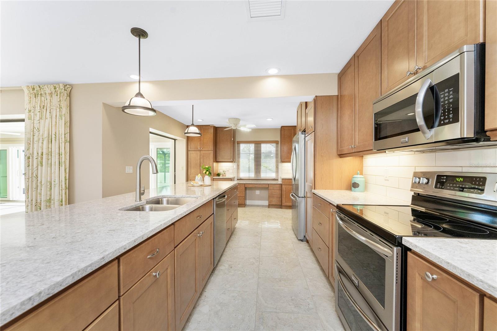 ENGLEWOOD ISLES SUB - Residential