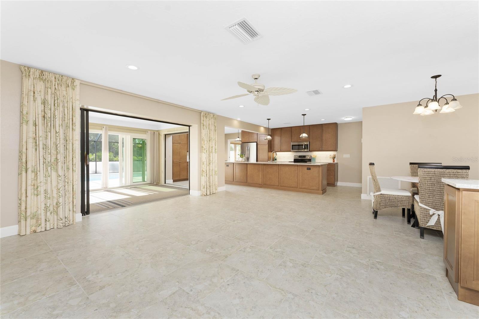 ENGLEWOOD ISLES SUB - Residential