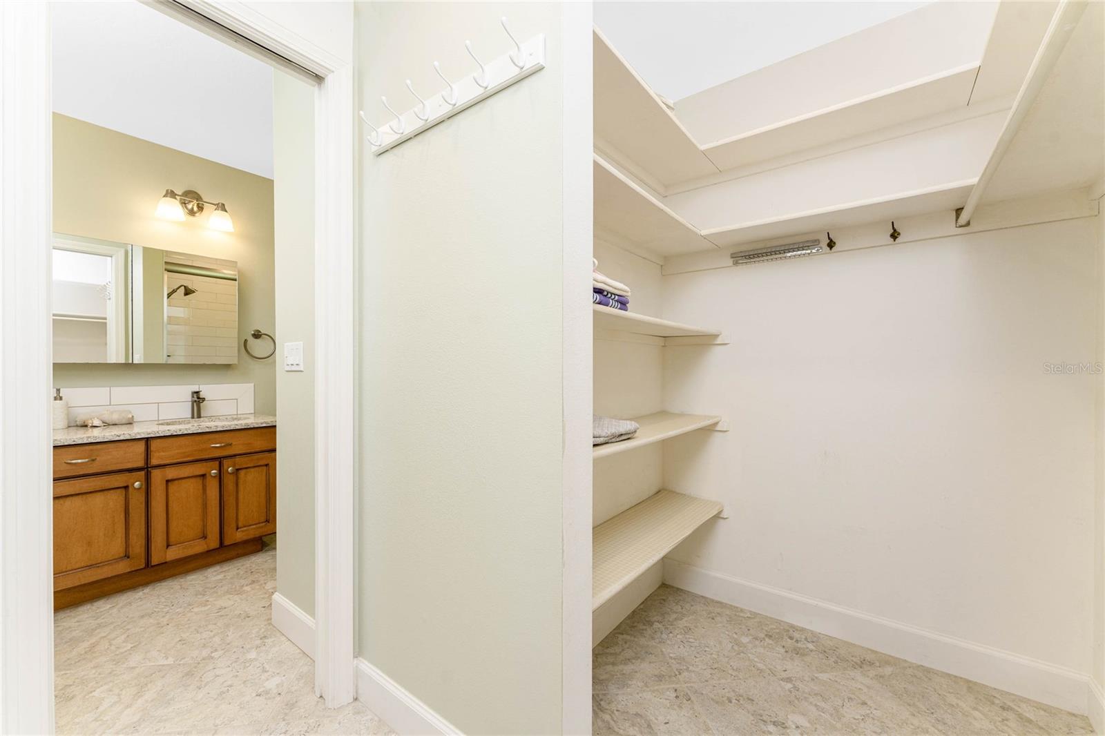 ENGLEWOOD ISLES SUB - Residential