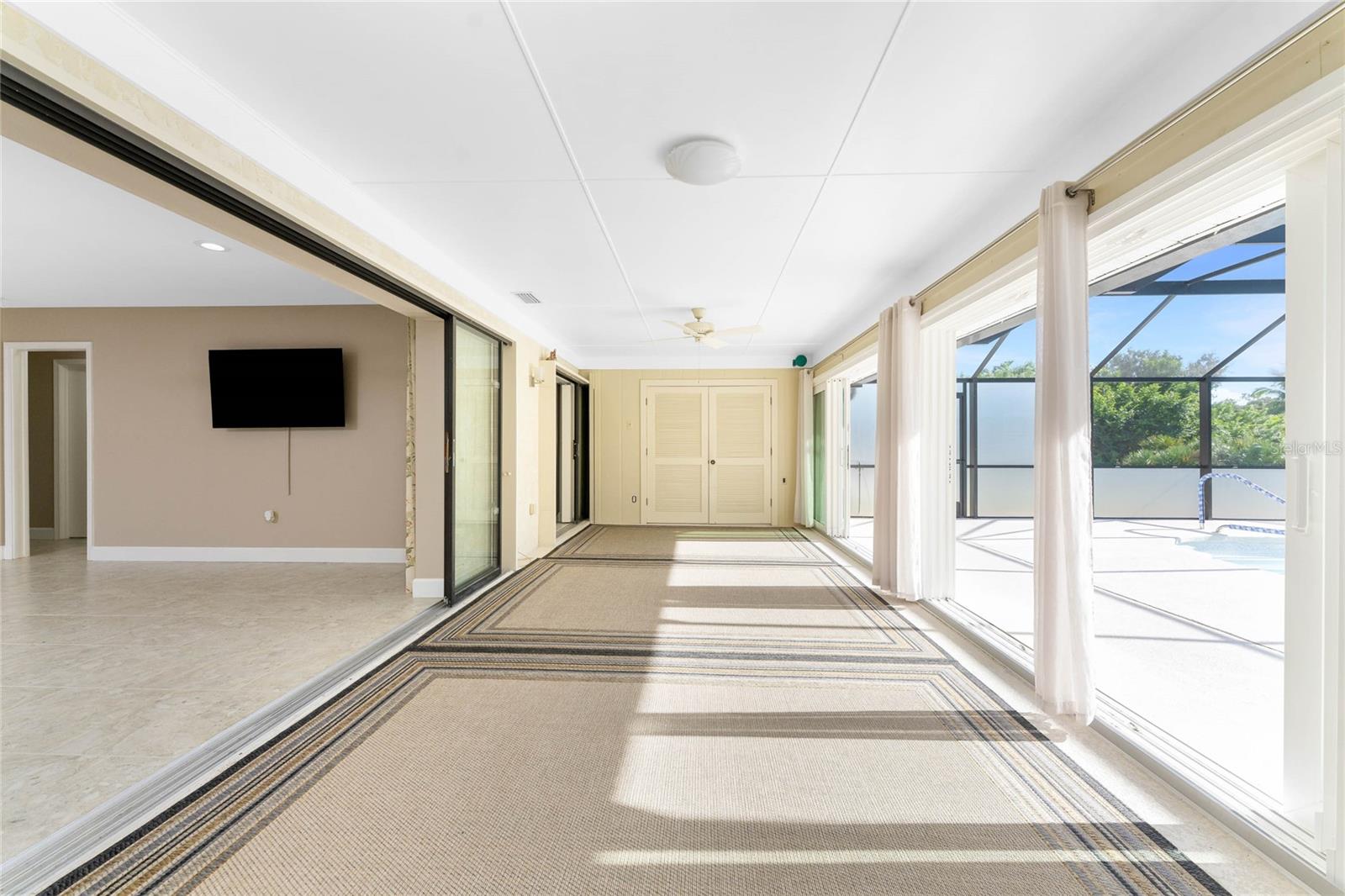 ENGLEWOOD ISLES SUB - Residential