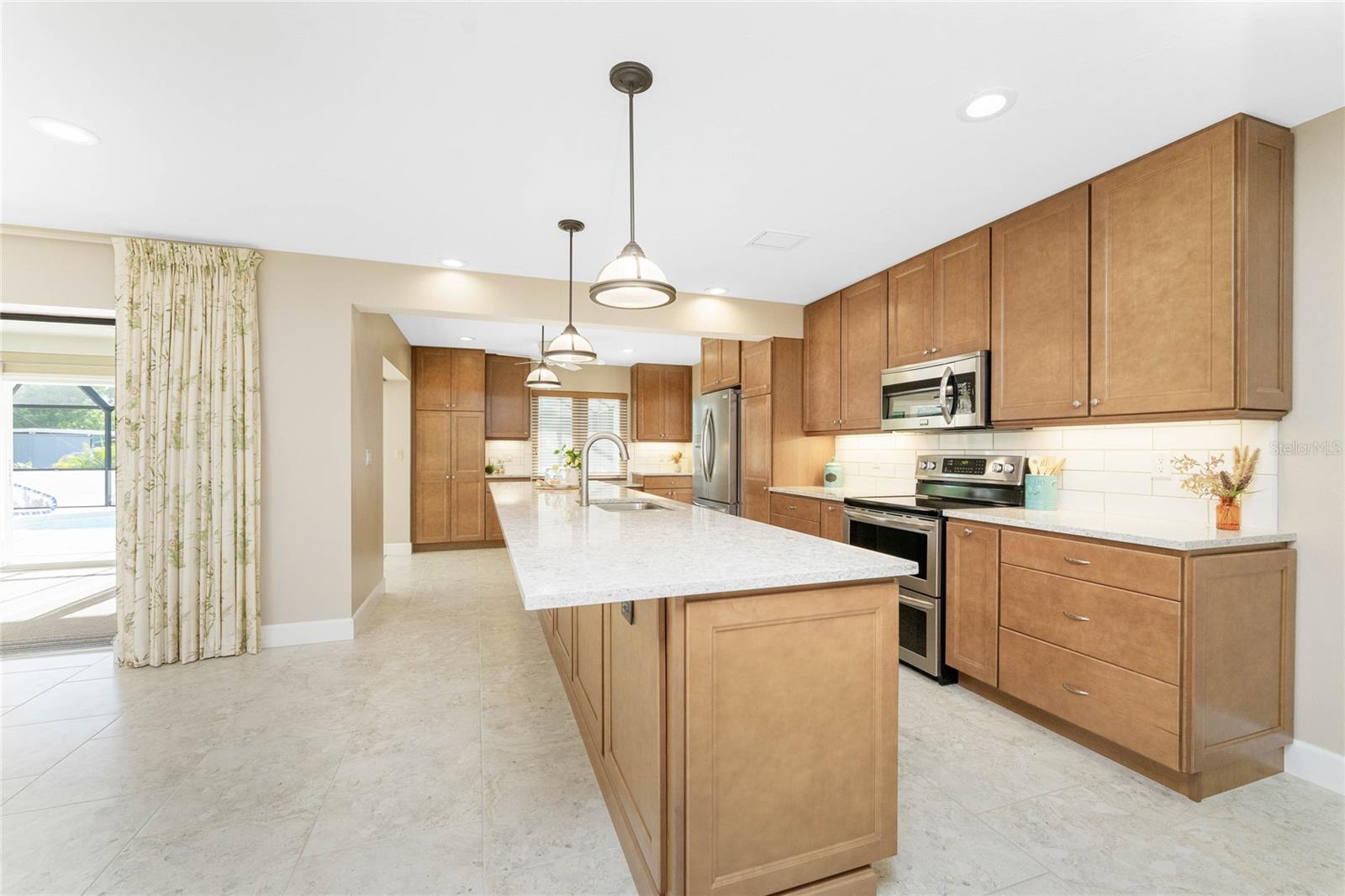 ENGLEWOOD ISLES SUB - Residential