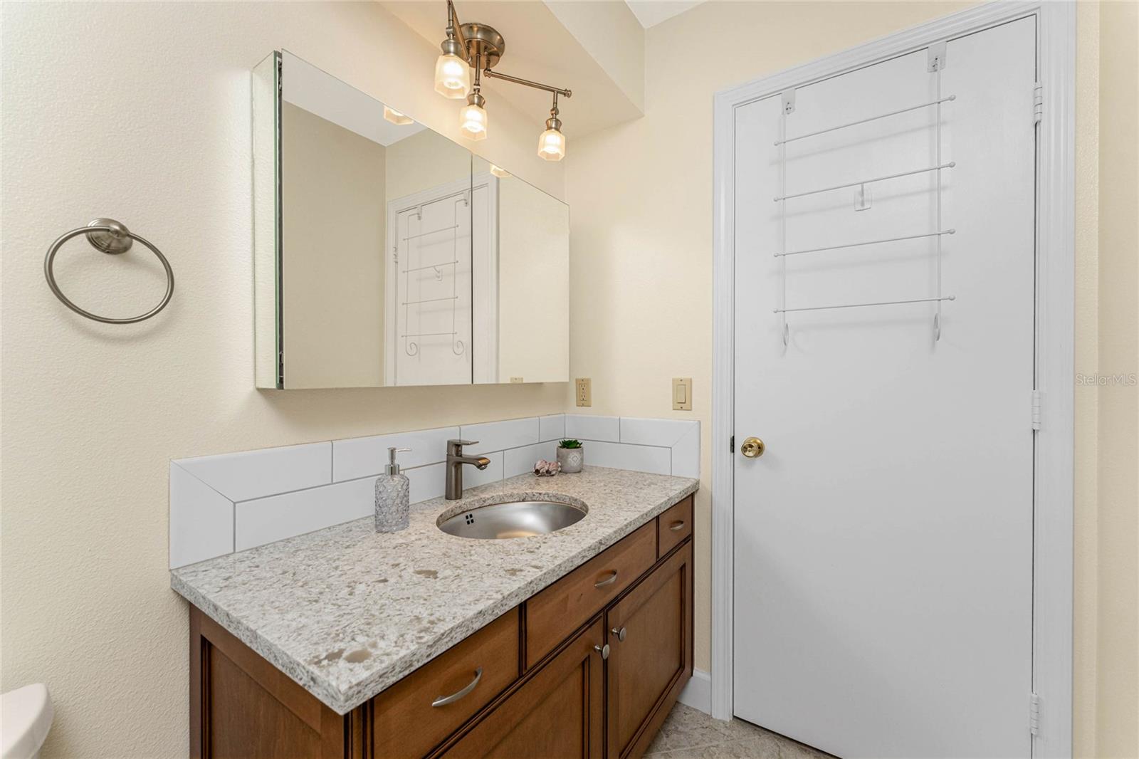 ENGLEWOOD ISLES SUB - Residential