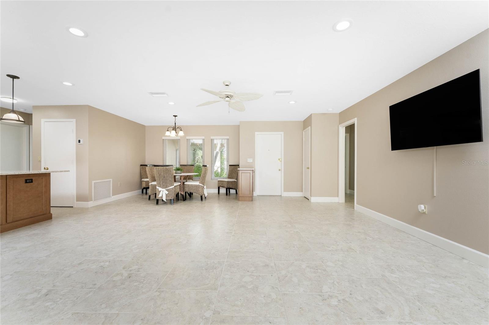 ENGLEWOOD ISLES SUB - Residential