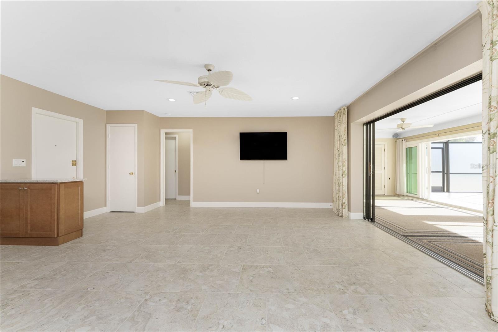 ENGLEWOOD ISLES SUB - Residential