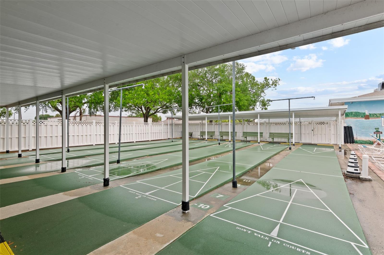 TAHITIAN GARDENS CONDO - Residential