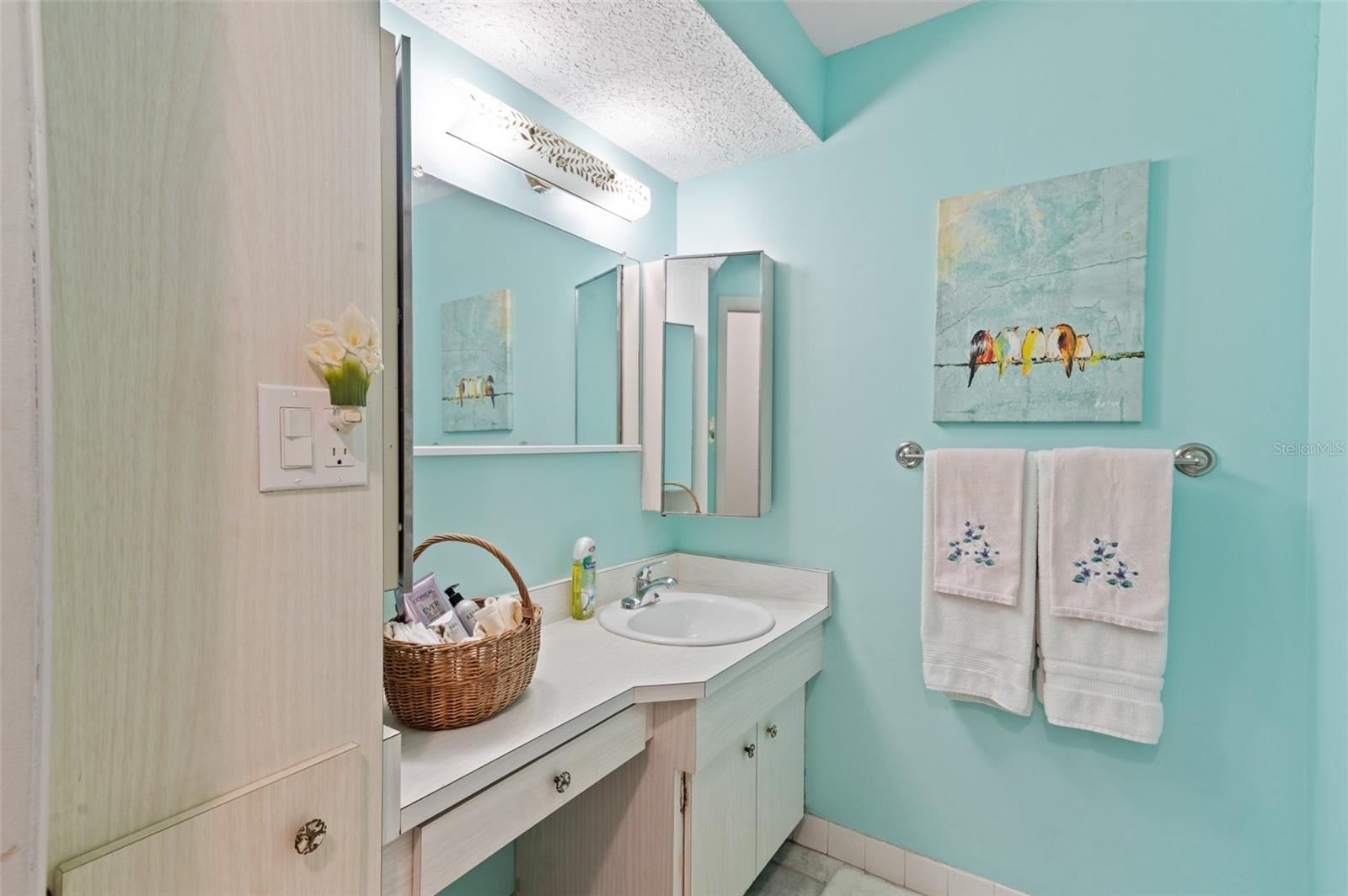 TAHITIAN GARDENS CONDO - Residential