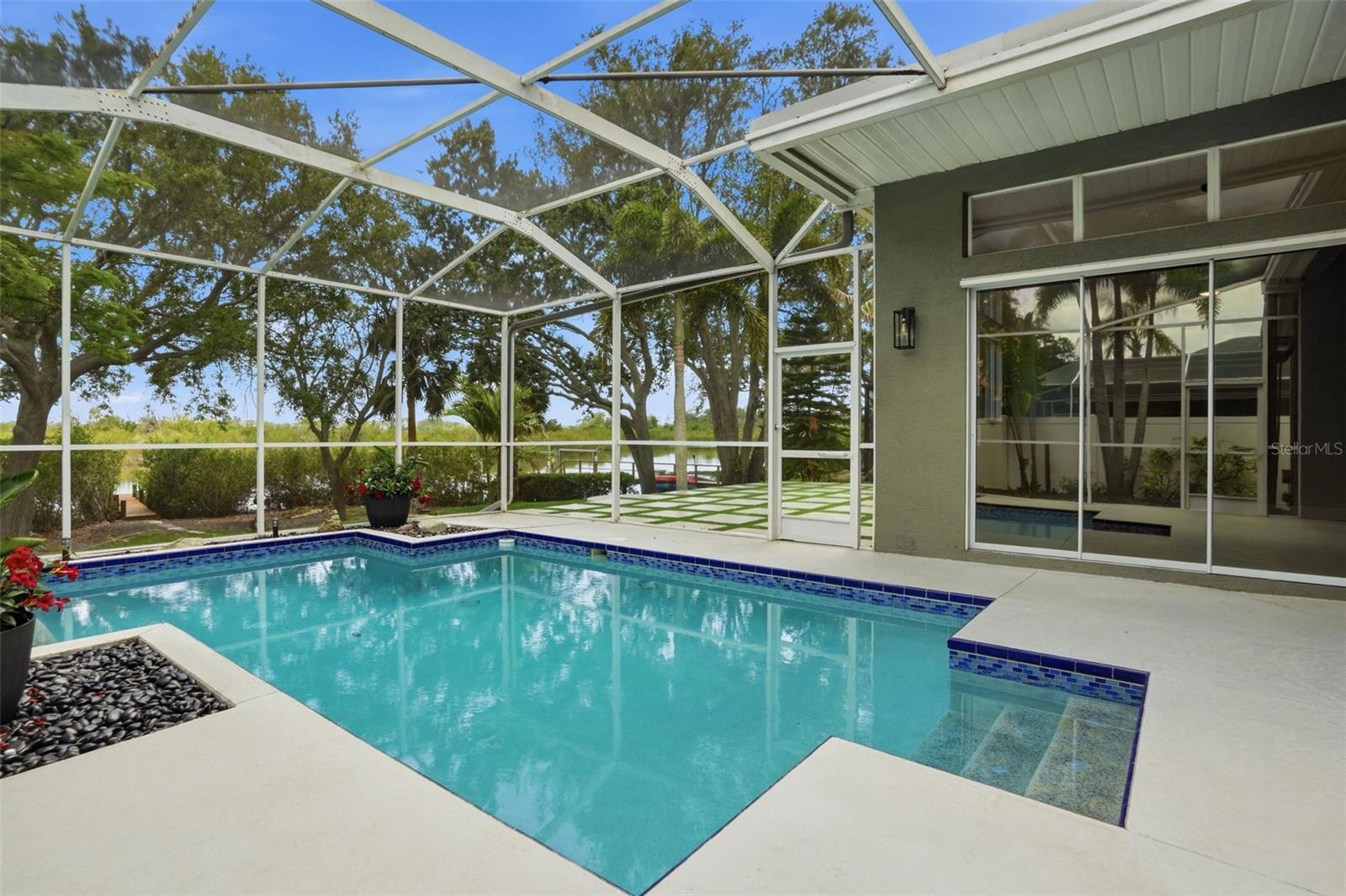 RIVER WATCH - Residential