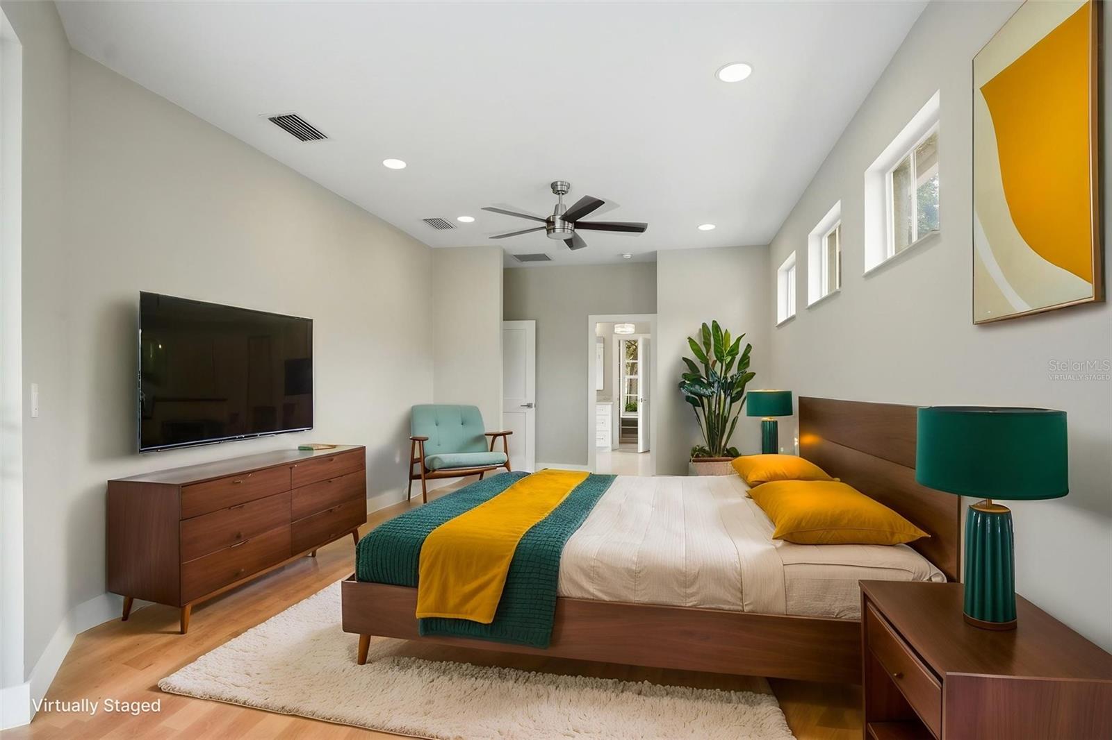 RIVER WATCH - Residential