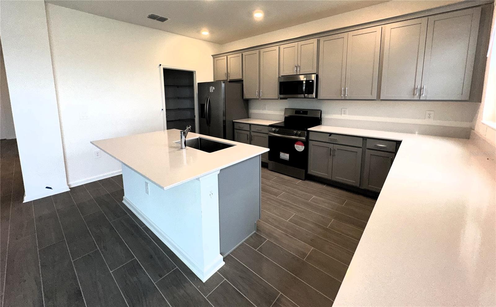 WELLNESS WAY 50S - Residential Lease