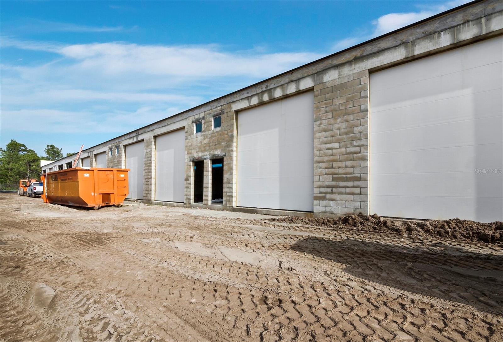 SR 64 EXECUTIVE STORAGE - Residential