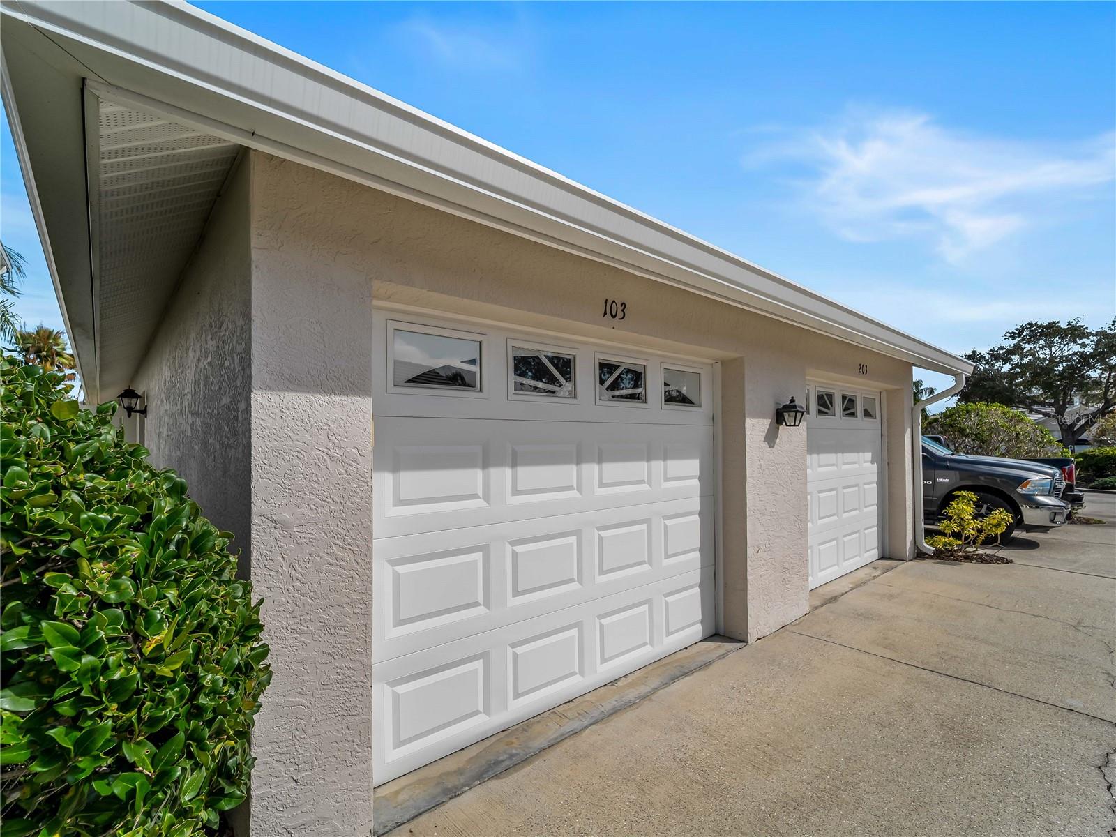 WEST LAKE GARDENS ST ANDREWS PARK - Residential