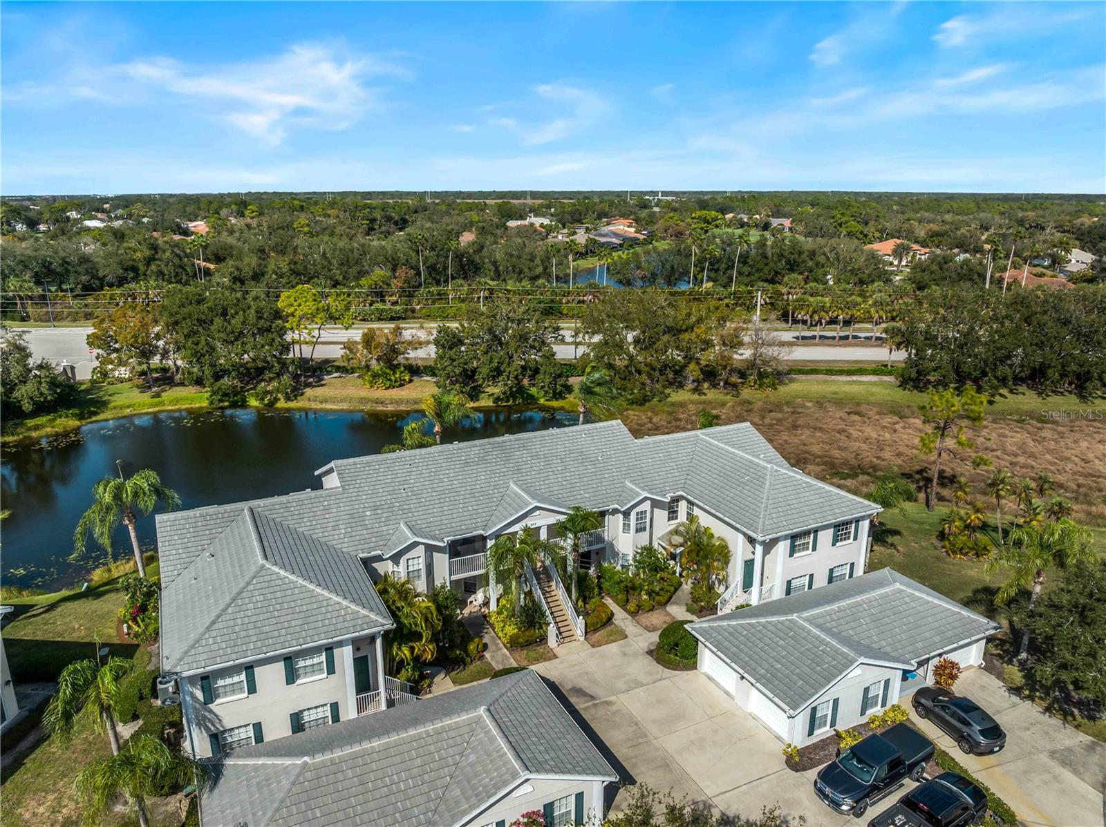 902 ADDINGTON COURT 103