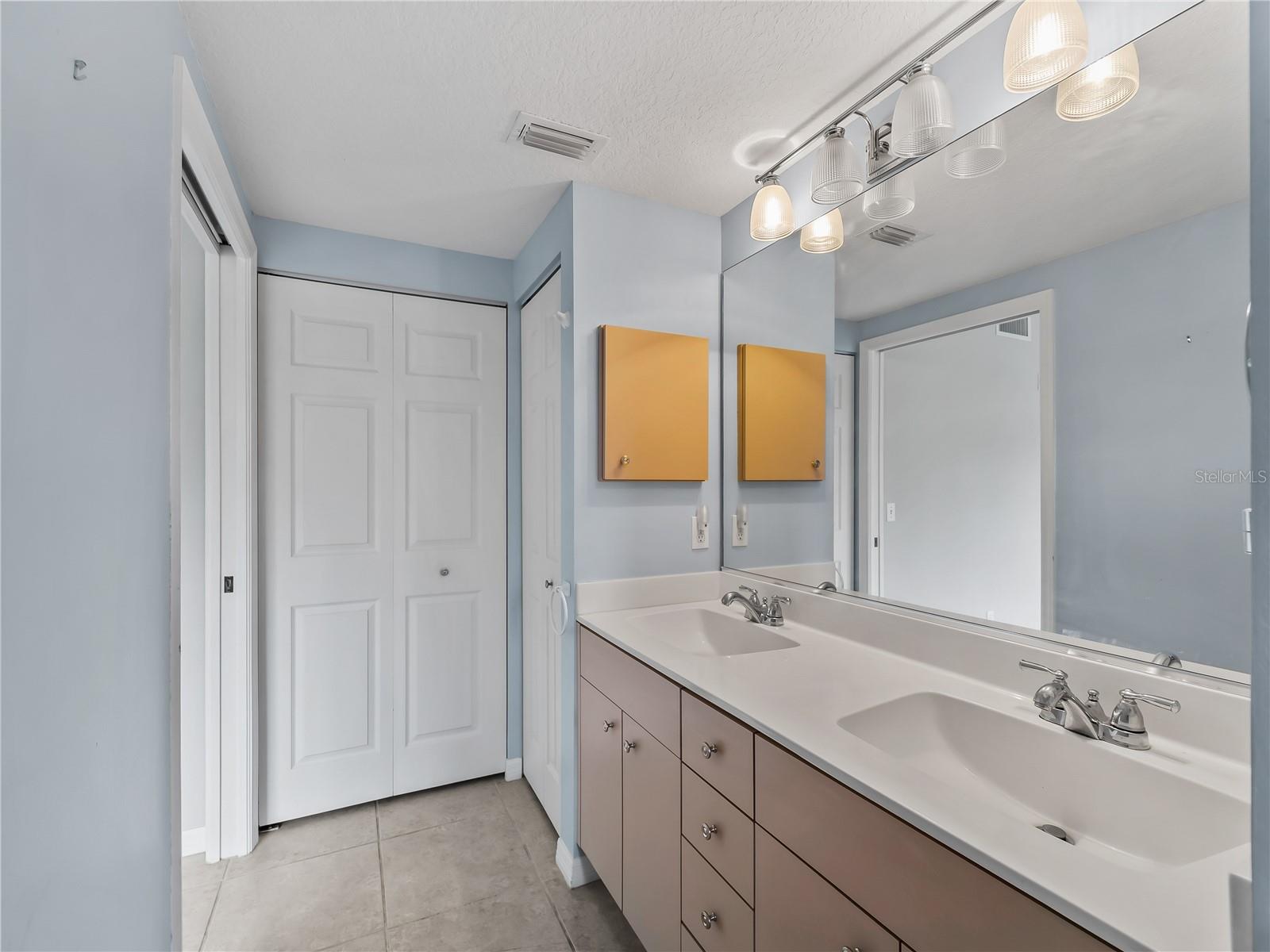 WEST LAKE GARDENS ST ANDREWS PARK - Residential