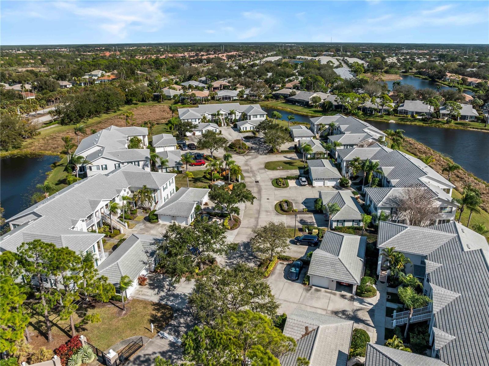 WEST LAKE GARDENS ST ANDREWS PARK - Residential