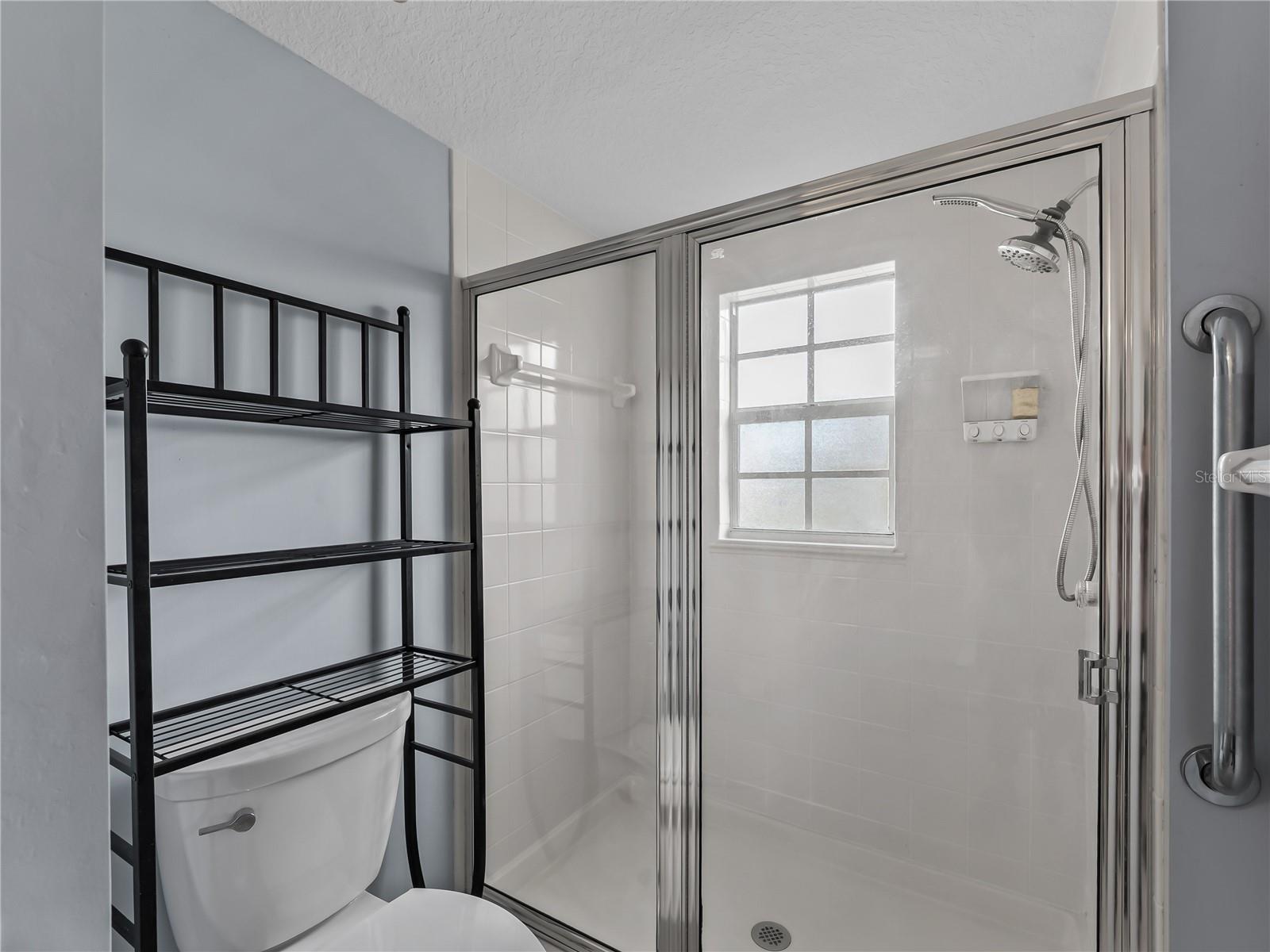 WEST LAKE GARDENS ST ANDREWS PARK - Residential