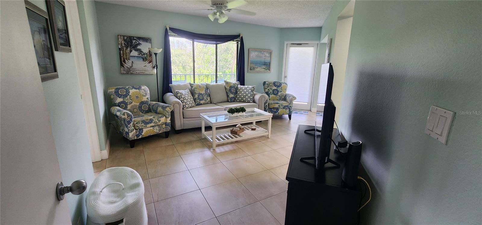 WANDER RESIDENCES OF TIERRA VERDE - Residential Lease