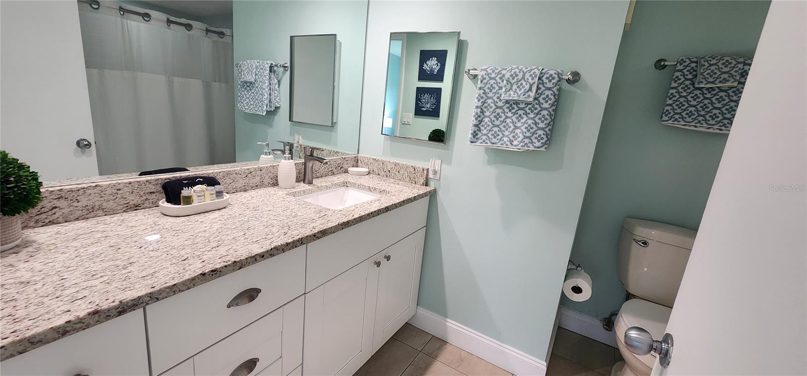 WANDER RESIDENCES OF TIERRA VERDE - Residential Lease