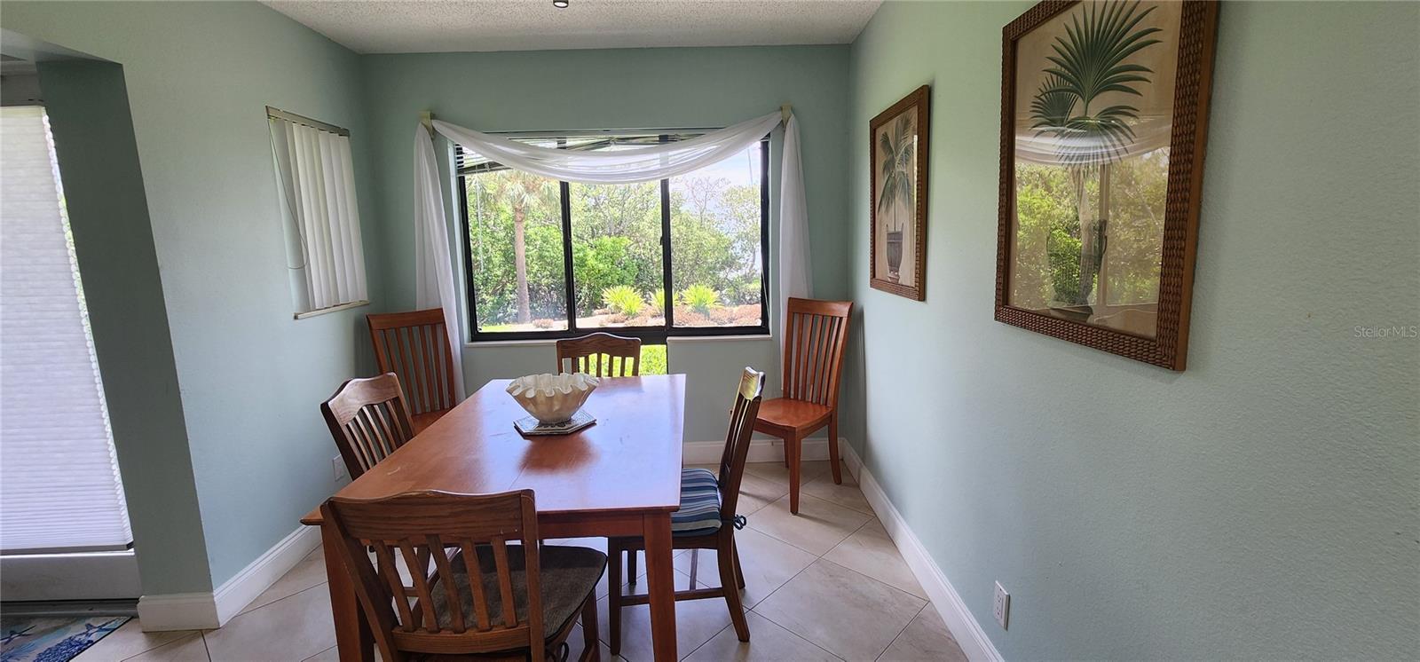 WANDER RESIDENCES OF TIERRA VERDE - Residential Lease