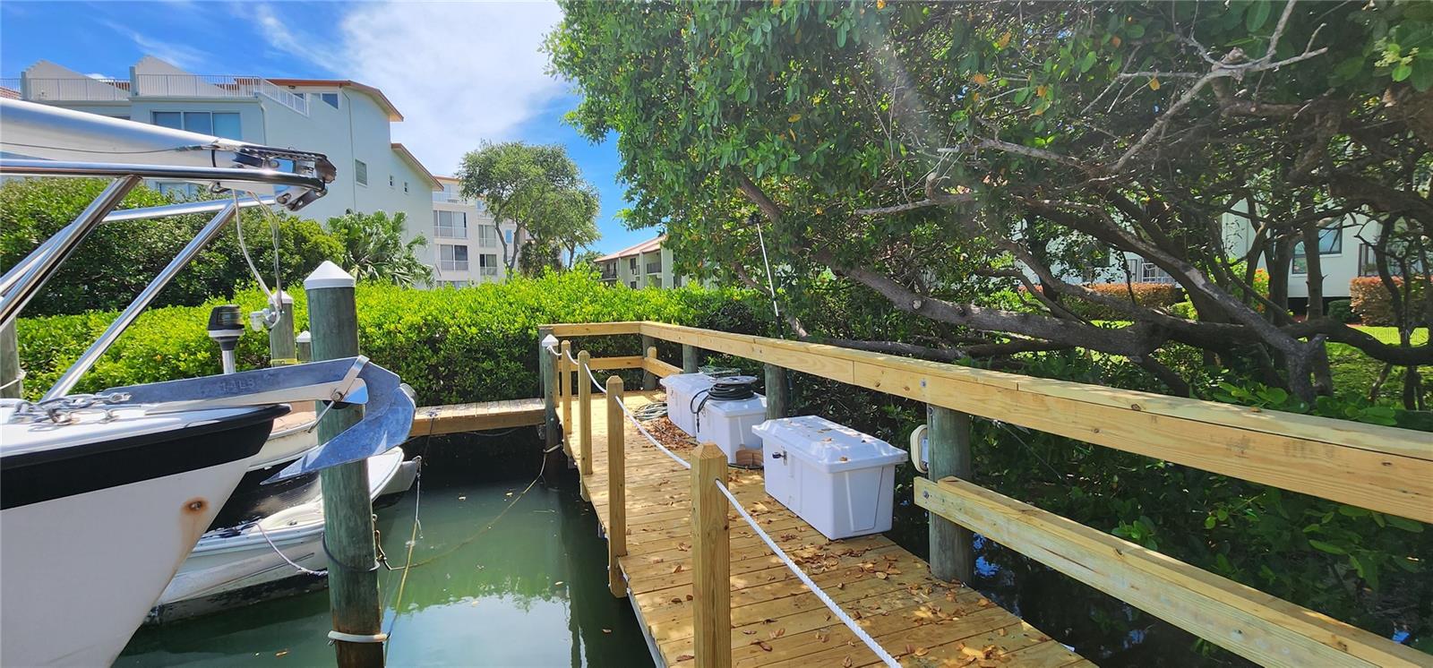 WANDER RESIDENCES OF TIERRA VERDE - Residential Lease